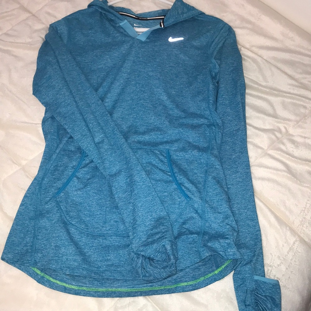 Nike pullover SIZE: S
